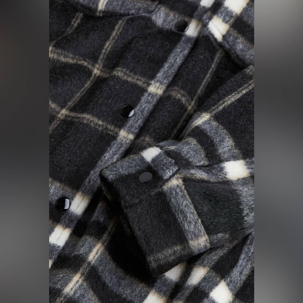 H&M Shacket - Picture 2 of 7